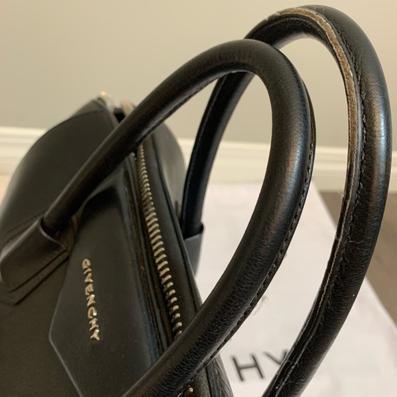 Authentic Givenchy Antigone Medium bag - Picture 5 of 8
